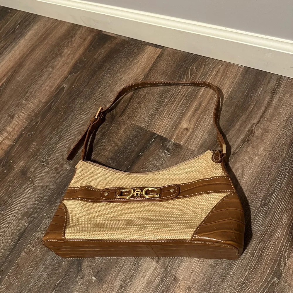 Vintage Etienne Aigner Purse - Picture 2 of 6